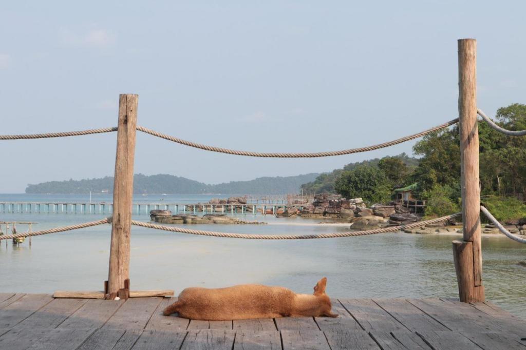 Mad Monkey Koh Rong Samloem Vandrehjem Koh Rong Samlon Eksteriør billede