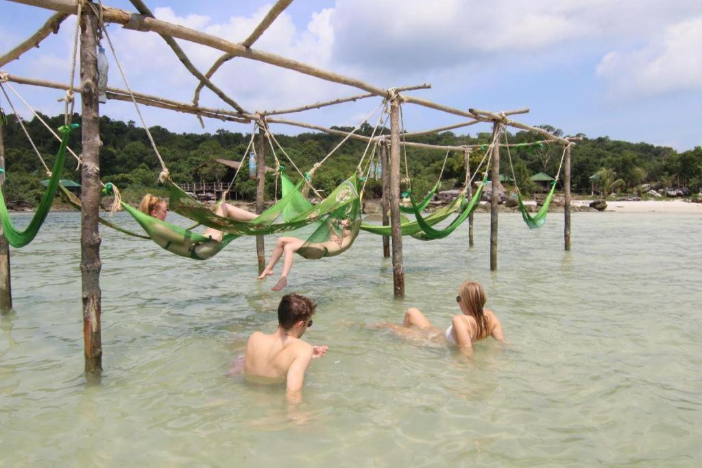 Mad Monkey Koh Rong Samloem Vandrehjem Koh Rong Samlon Eksteriør billede