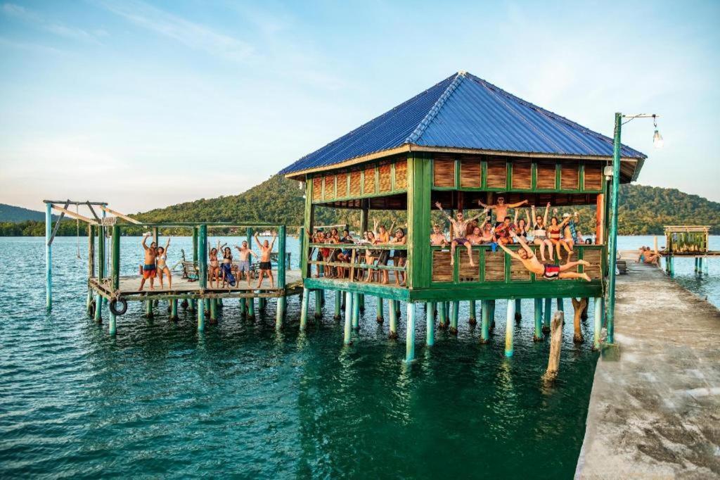 Mad Monkey Koh Rong Samloem Vandrehjem Koh Rong Samlon Eksteriør billede